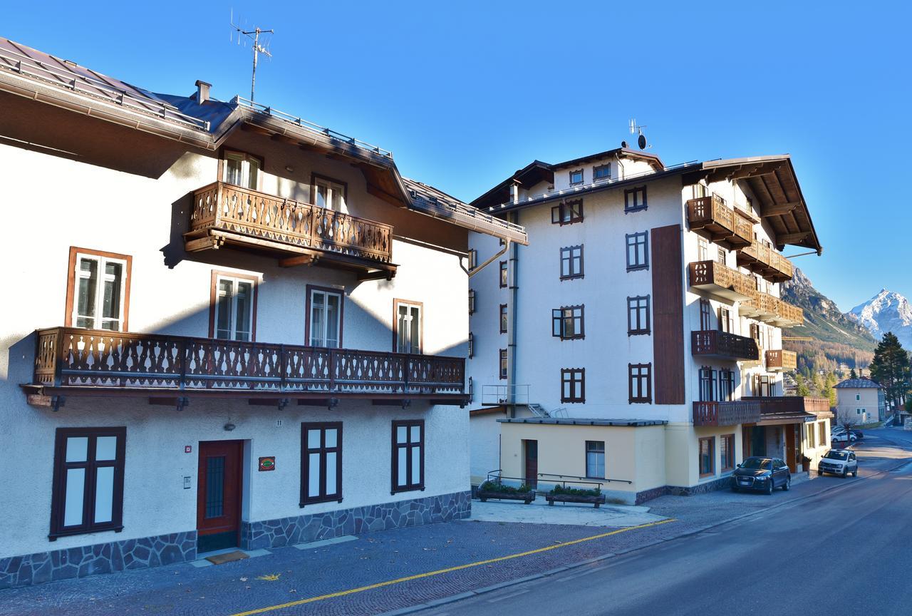 Dependance Hotel Corona Кортина д'Ампецо Екстериор снимка